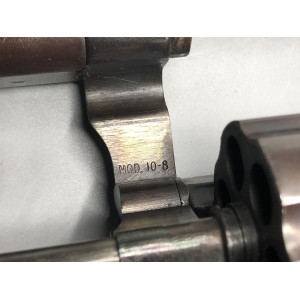 Revolver Smith & Wesson modèle 10-8  38SP 4"