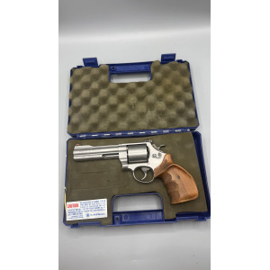 Revolver Smith & Wesson Modèle 629-4 ".44 Classic Champion" — Calibre .44 Magnum d'occasion