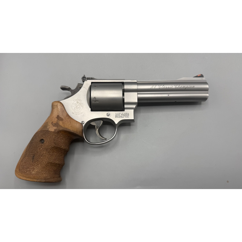 Revolver Smith & Wesson Modèle 629-4 ".44 Classic Champion" — Calibre .44 Magnum d'occasion