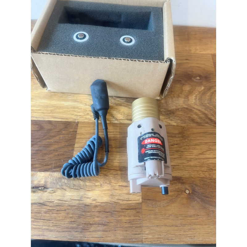 Lampe / Laser Airsoft Occasion - Style M6 Tactical Flashlight - Tan / FDE - Avec Contacteur Déporté