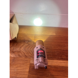 Lampe / Laser Airsoft Occasion - Style M6 Tactical Flashlight - Tan / FDE - Avec Contacteur Déporté