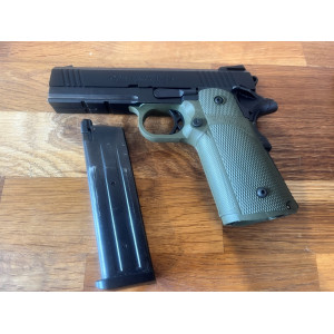 Réplique GBB Tokyo Marui Hi-Capa 4.3 Tactical Custom – Custom Tanio Koba / Poignée Verte – Occasion