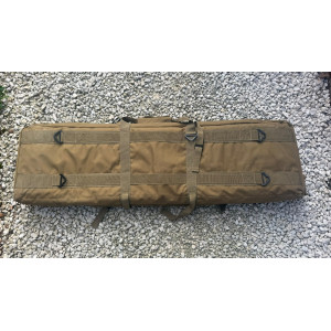 Housse de transport beige d'occasion